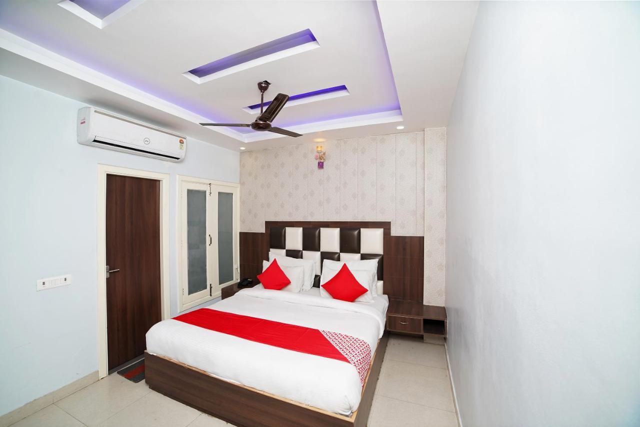 Oyo 39539 Hotel Vansh & Restaurant Kashipur Buitenkant foto
