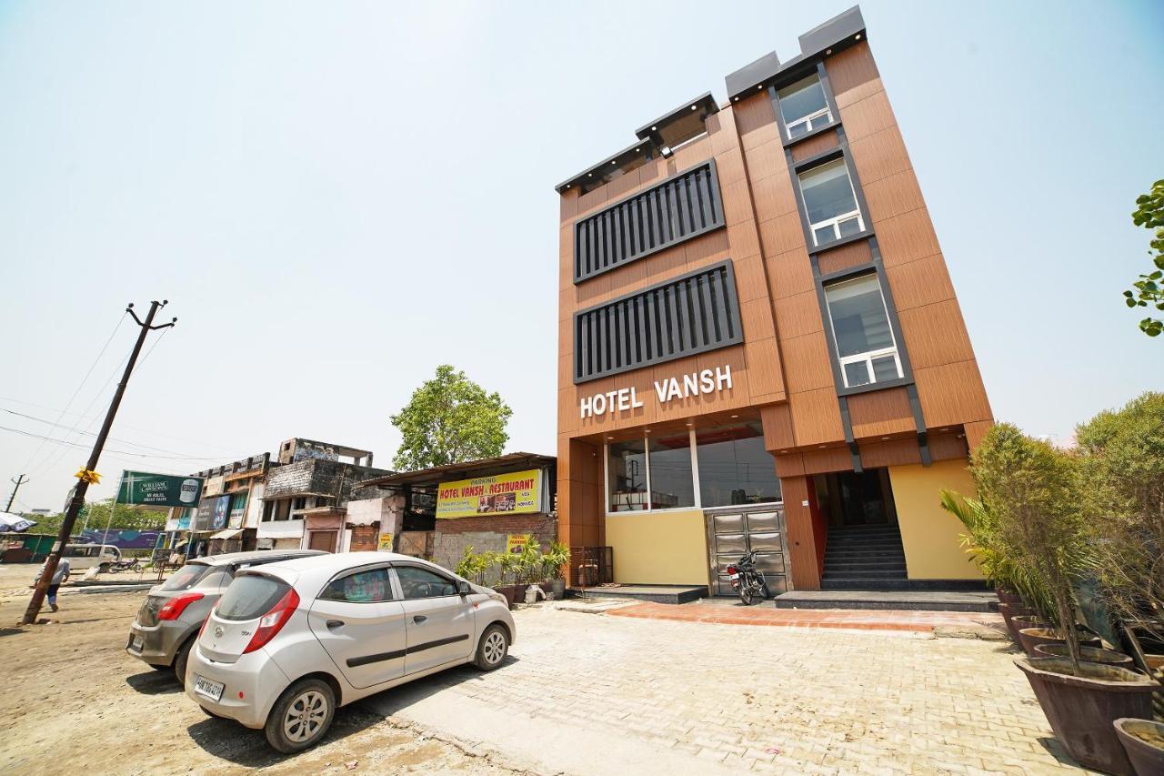 Oyo 39539 Hotel Vansh & Restaurant Kashipur Buitenkant foto